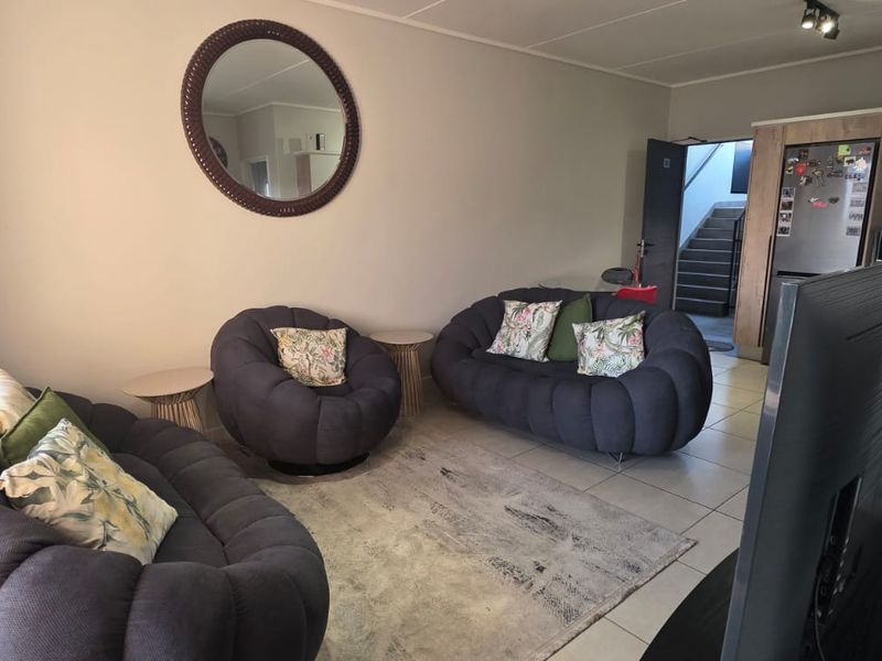 Immaculate 2 Bed | 2 Bath Apartment To Rent In The Reid Lifestyle Estate – Available 1 September - Photo 3