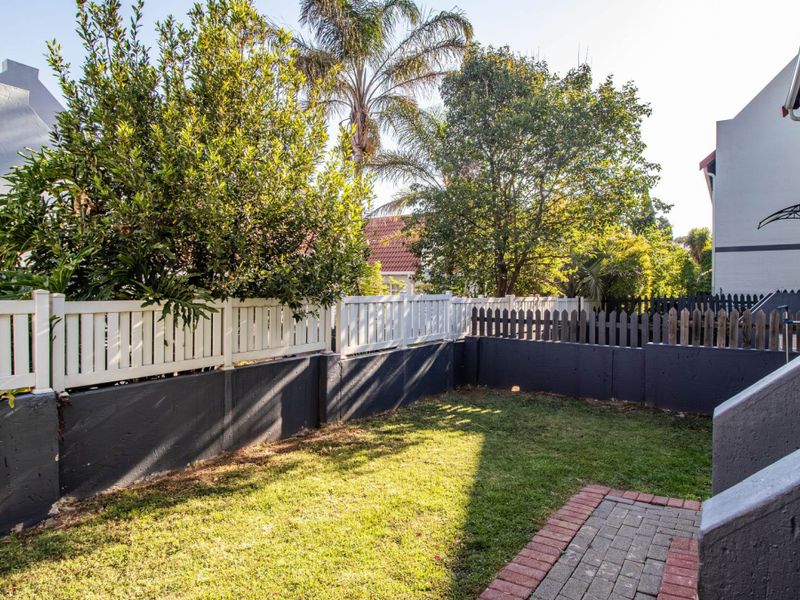 3-Bedroom Townhouse with Garden, Pool & 24-Hour Security - Photo 2