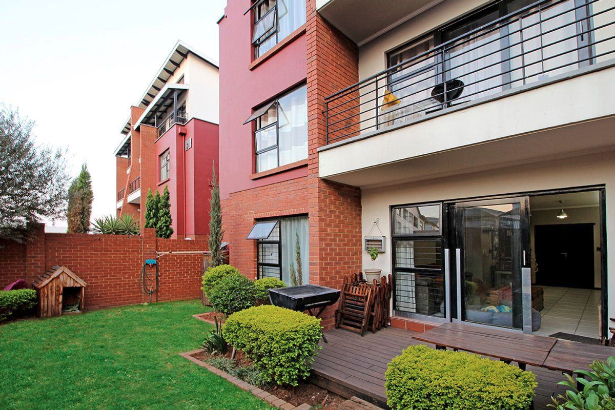 Serene Garden Apartment – Modern, Secure, and Move-In Ready! - Photo 3