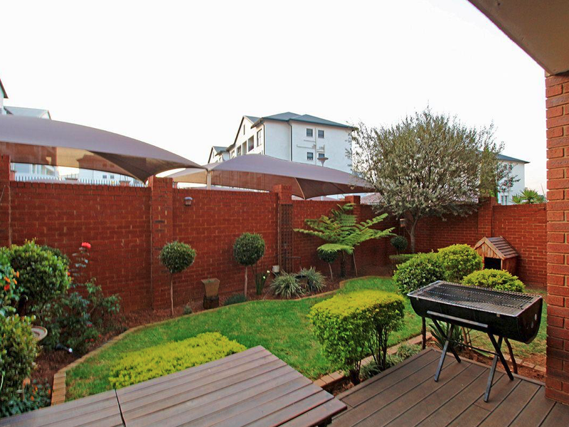 Serene Garden Apartment – Modern, Secure, and Move-In Ready! - Photo 5