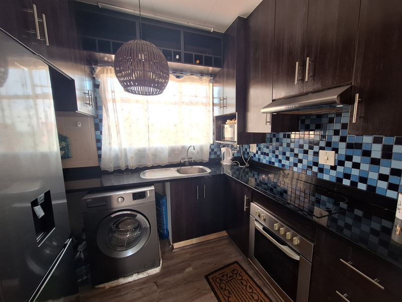 2 Bedroom Apartment Eden Glen- For Sale - Photo 4