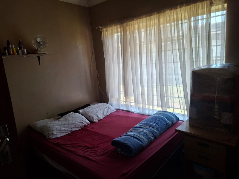 Calling all Investors!!!! 3 bedroom house for sale in Eastleigh. - Photo 6