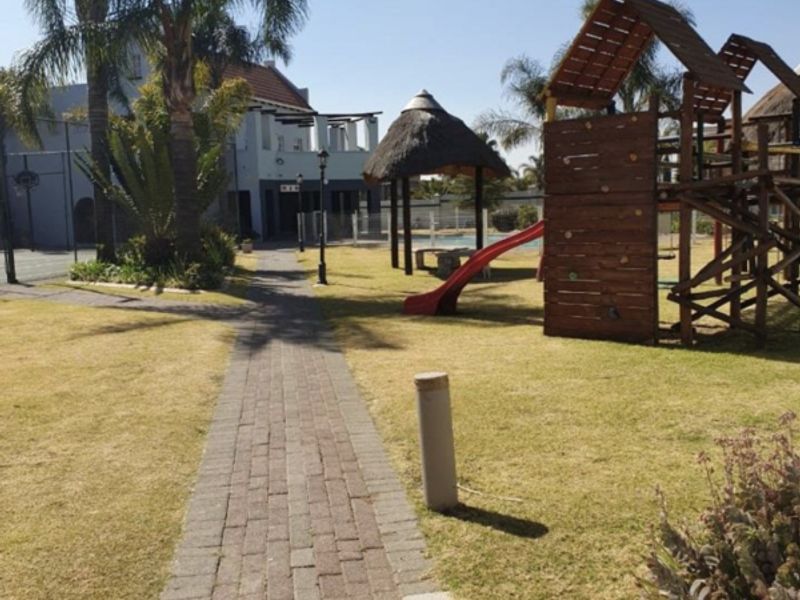 3 Bedroom 2 bathroom unit FOR SALE - Photo 6