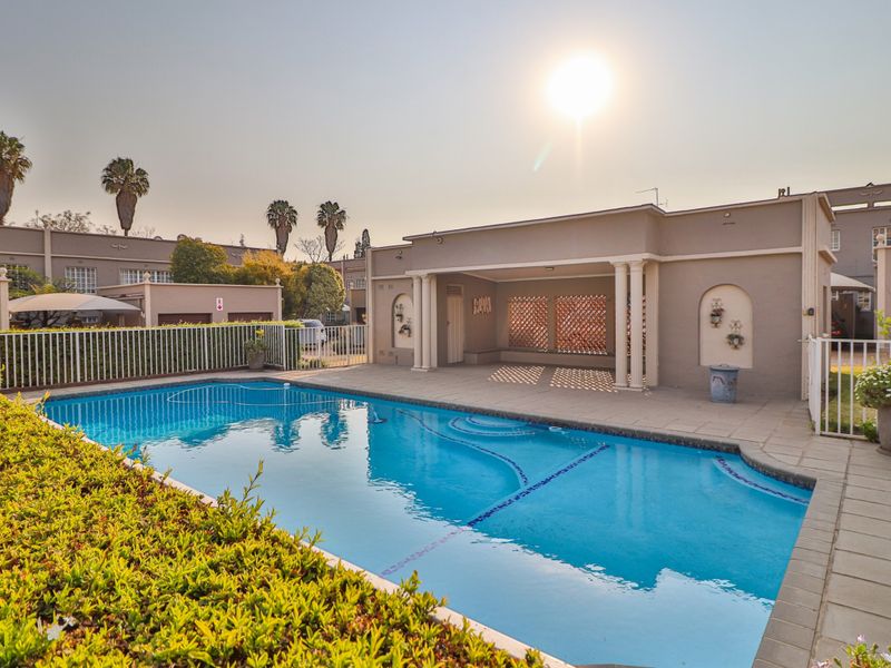Stylish Duplex Living with Space, Security & Saturday Morning Viewings - Photo 1