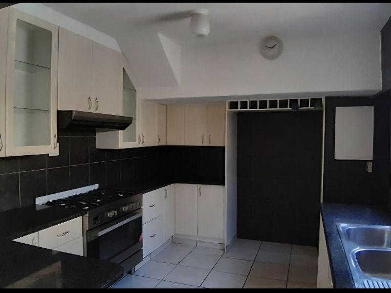Stylish Duplex Living with Space, Security & Saturday Morning Viewings - Photo 9