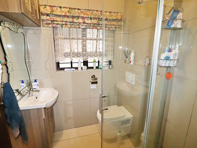 Modern Garden Apartment with Pool & Inverter System in the Complex - Photo 10