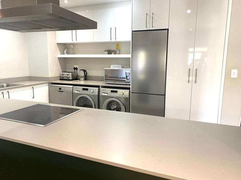 2 Bedroom Fully Furnished Modern Apartment in Belmont Parkmore - Photo 6