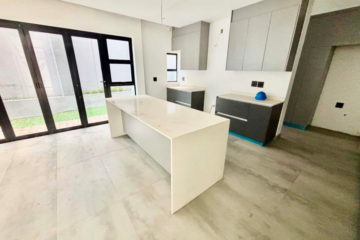 Townhouse Rental Monthly In Sandton - Photo 4