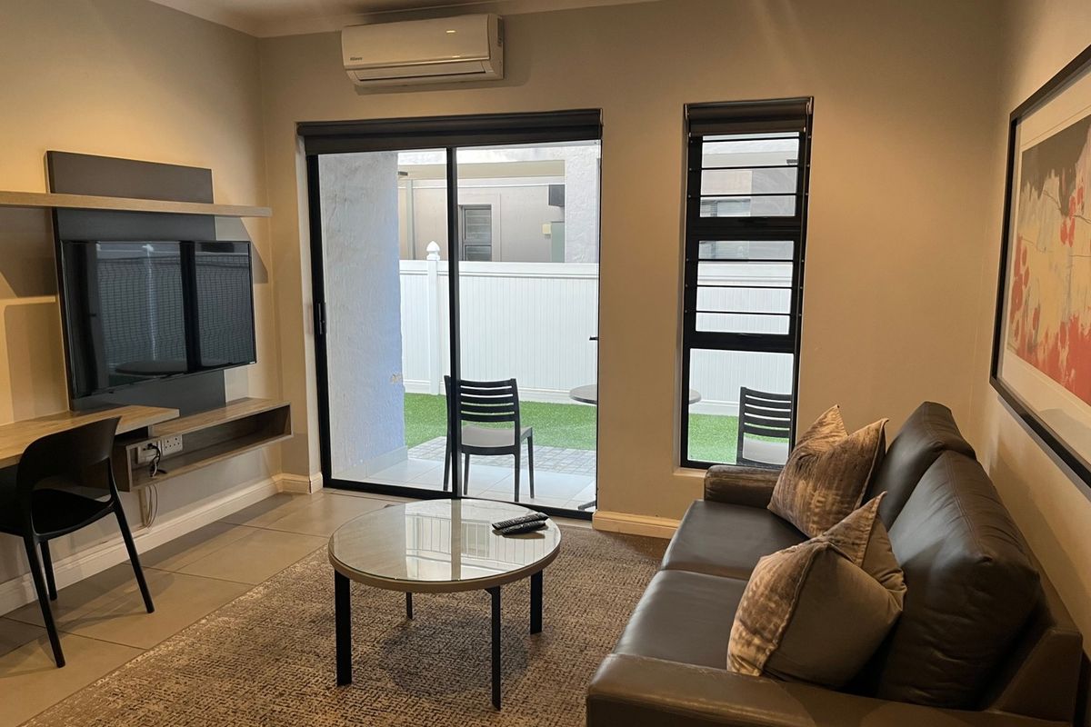 Fully Furnished 2-Bedroom Garden Apartment at 7 on Middle - Photo 2