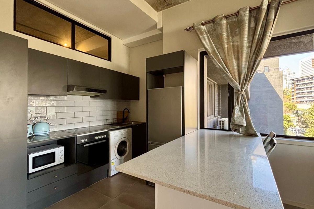 1 BEDROOM 1 BATH FULLY FURNISHED APARTMENT FOR RENT IN SANDTON - Photo 4