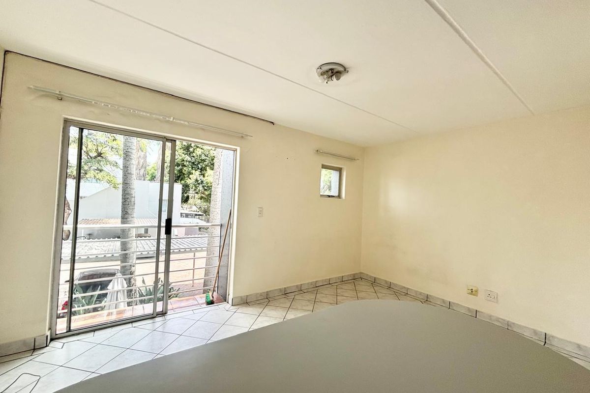 1 BEDROOM 1 BATH APARTMENT FOR RENT IN SANDOWN - Photo 5