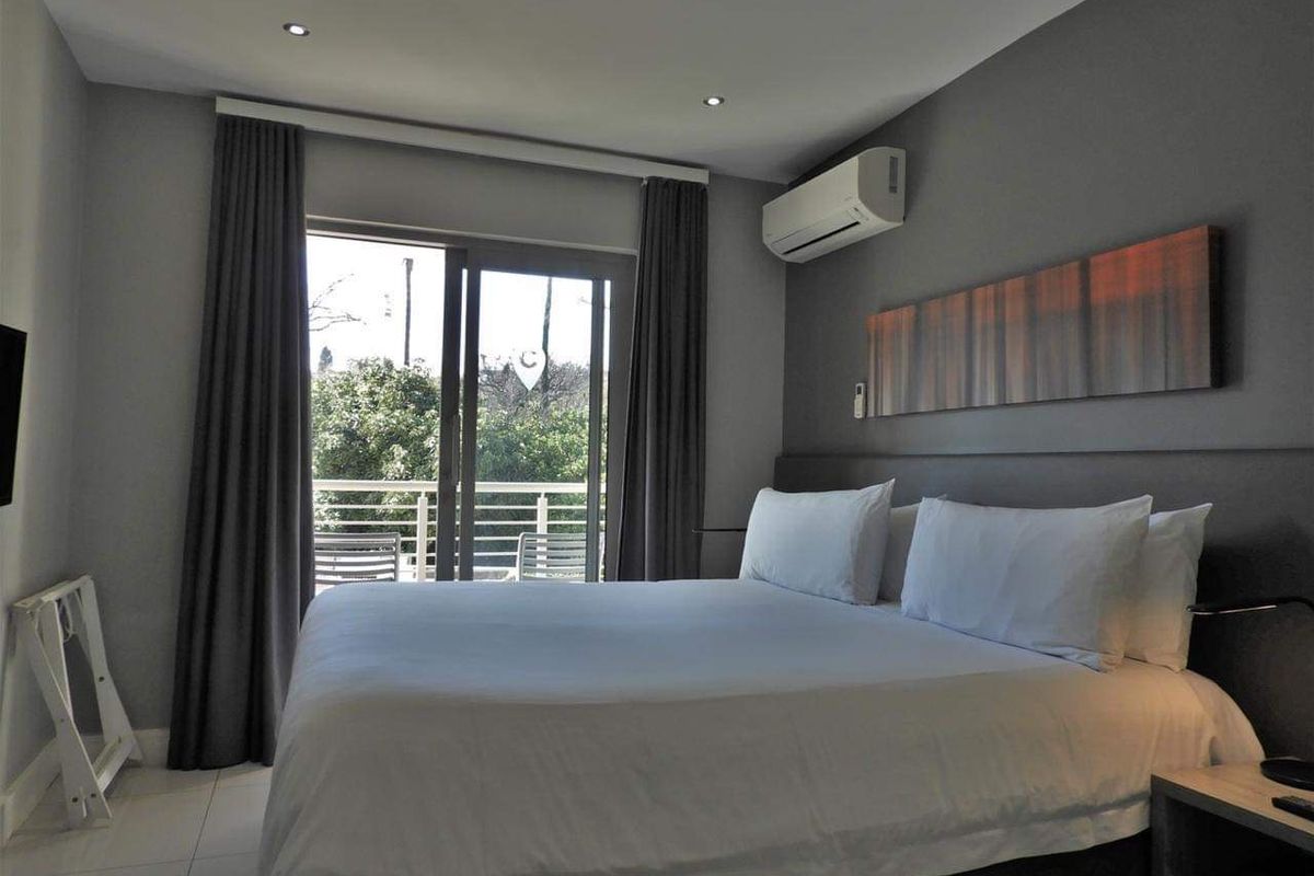 Studio Apartment at The Capital on Bath - Photo 4