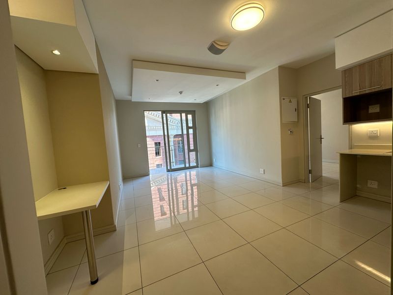Apartment For Sale In Johannesburg - Photo 5