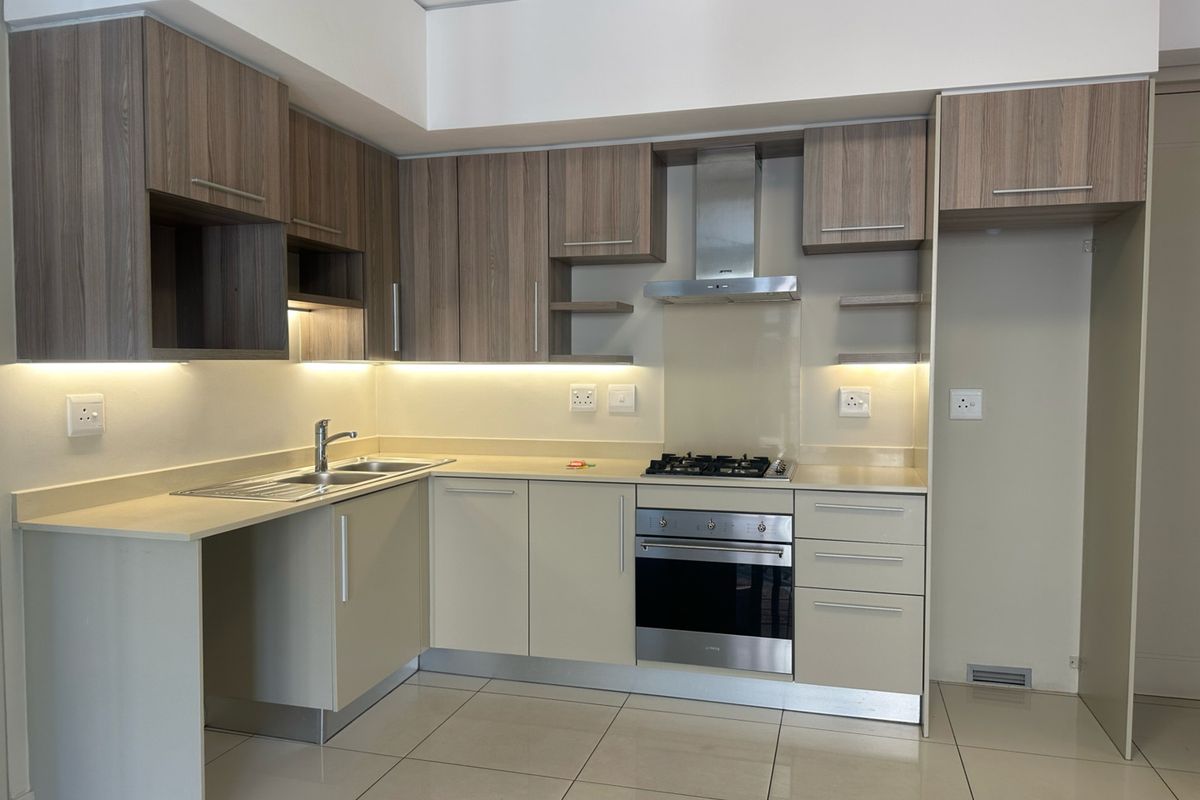 Apartment For Sale In Johannesburg - Photo 2