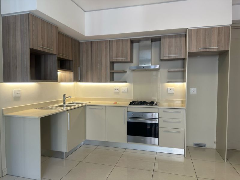 Apartment For Sale In Johannesburg - Photo 2