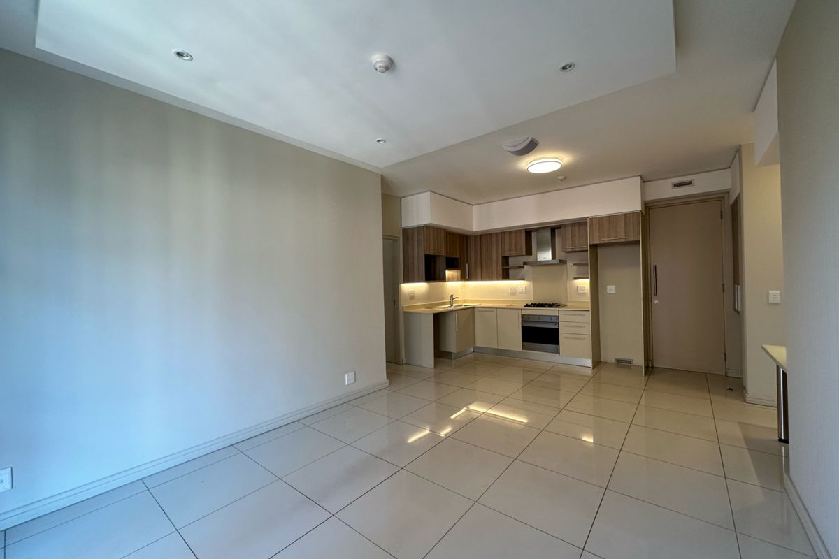 Apartment For Sale In Johannesburg - Photo 3