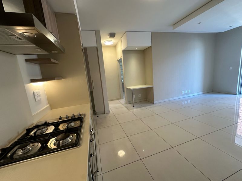 Apartment For Sale In Johannesburg - Photo 4