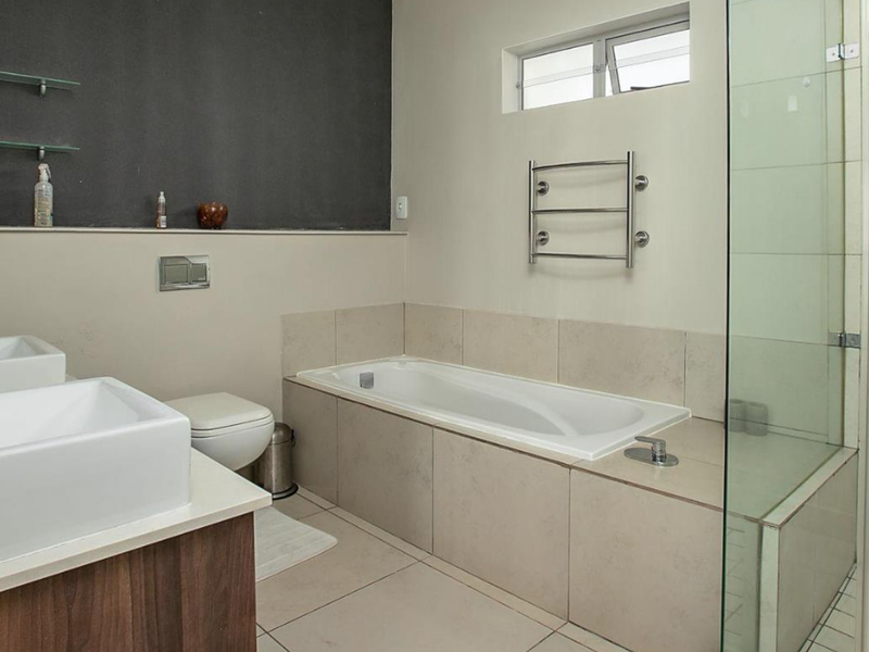 Apartment For Sale In Sandton - Photo 6