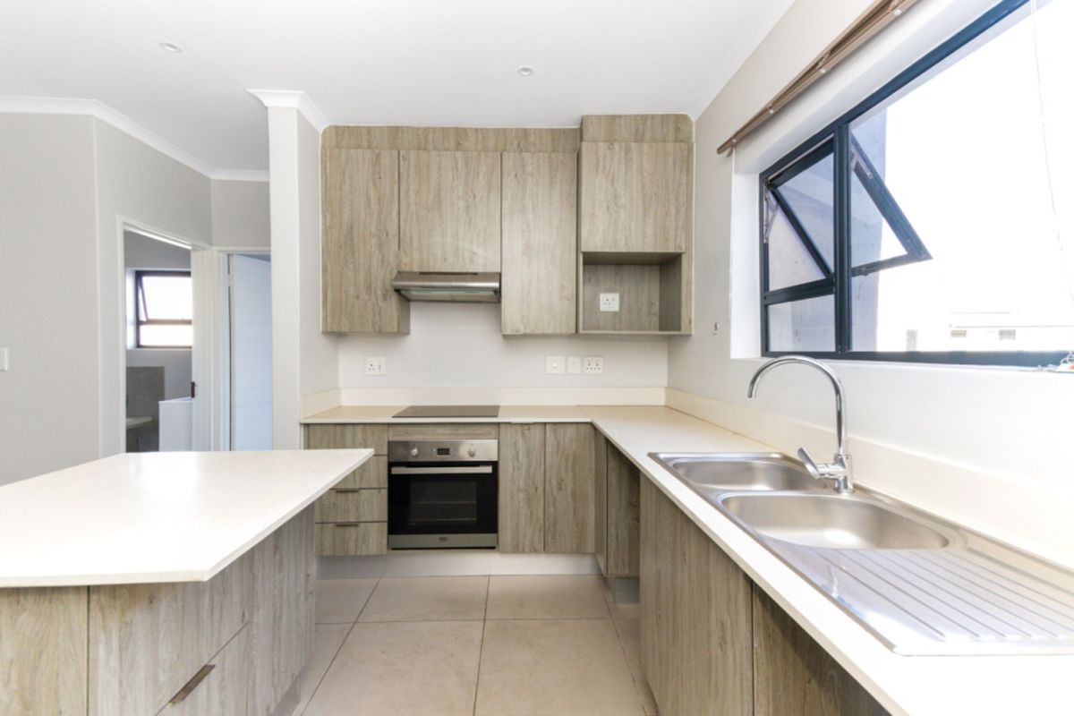 2 BEDROOM APARTMENT FOR SALE IN MORNINGSIDE - Photo 2