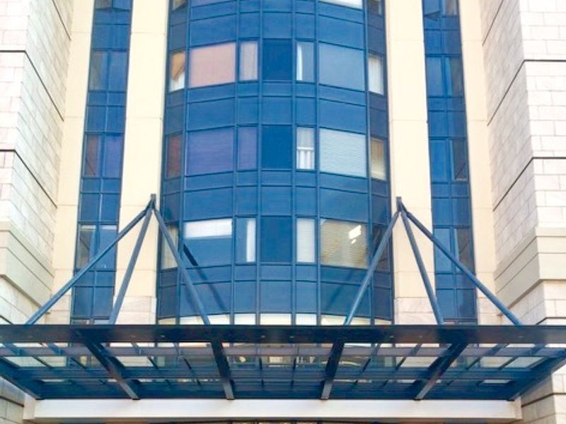 BEAUTIFUL CHIC LIVING SPACE!!! - Photo 2