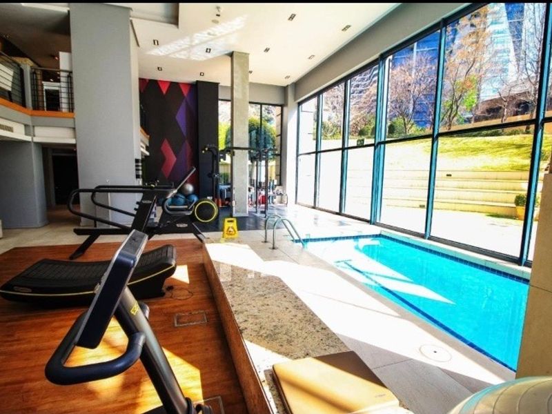 BEAUTIFUL CHIC LIVING SPACE!!! - Photo 10