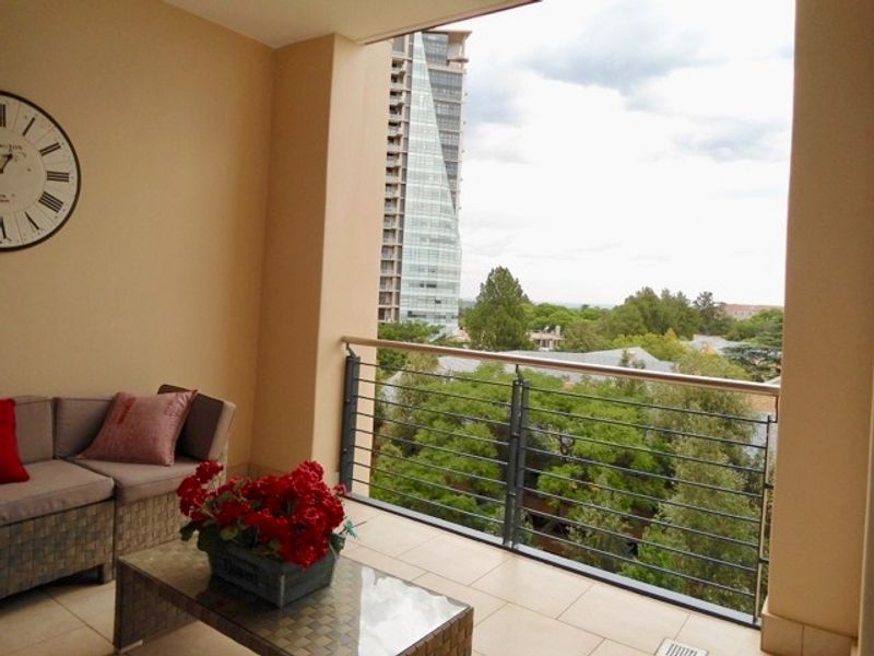Apartment For Sale In Sandton - Photo 3
