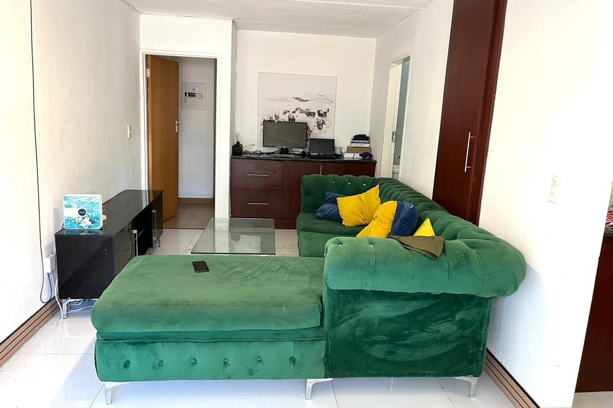 1-Bedroom Apartment with Essential Comforts and Prime Location! - Photo 5