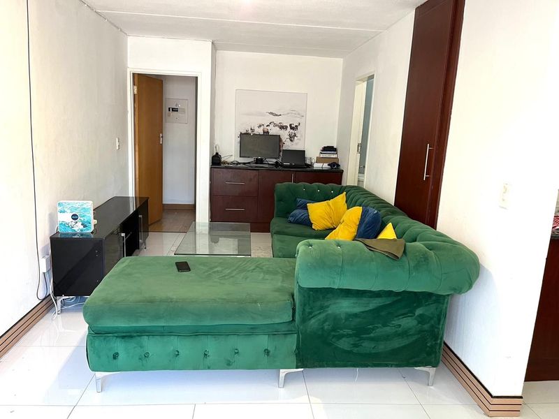 1-Bedroom Apartment with Essential Comforts and Prime Location! - Photo 5