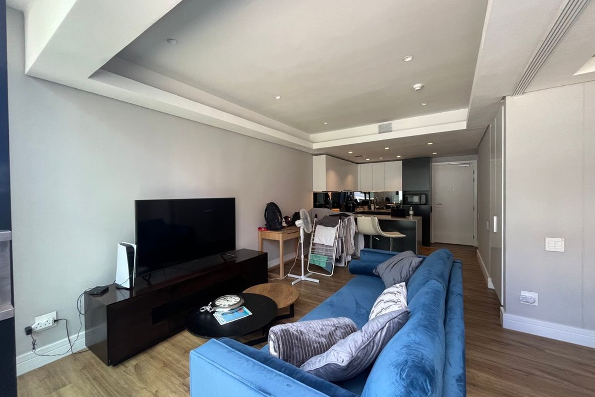 Apartment For Sale In Johannesburg - Photo 5