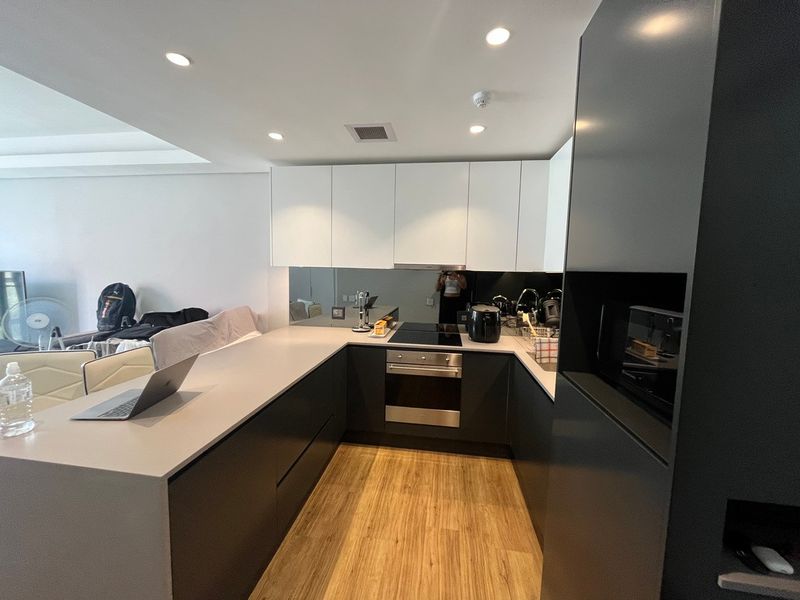 Apartment For Sale In Johannesburg - Photo 3