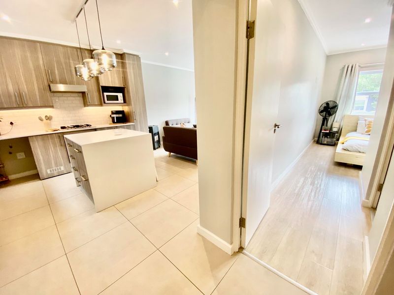 Modern 1-Bedroom apartment for sale in a Quiet Cul-de-Sac - Photo 3