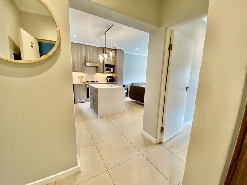 Modern 1-Bedroom apartment for sale in a Quiet Cul-de-Sac - Photo 2