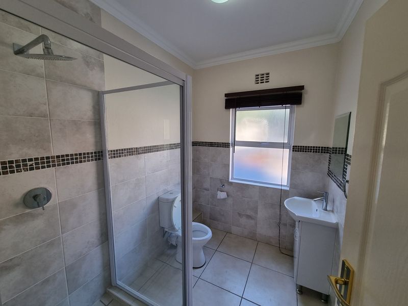Apartment For Sale In Johannesburg - Photo 10