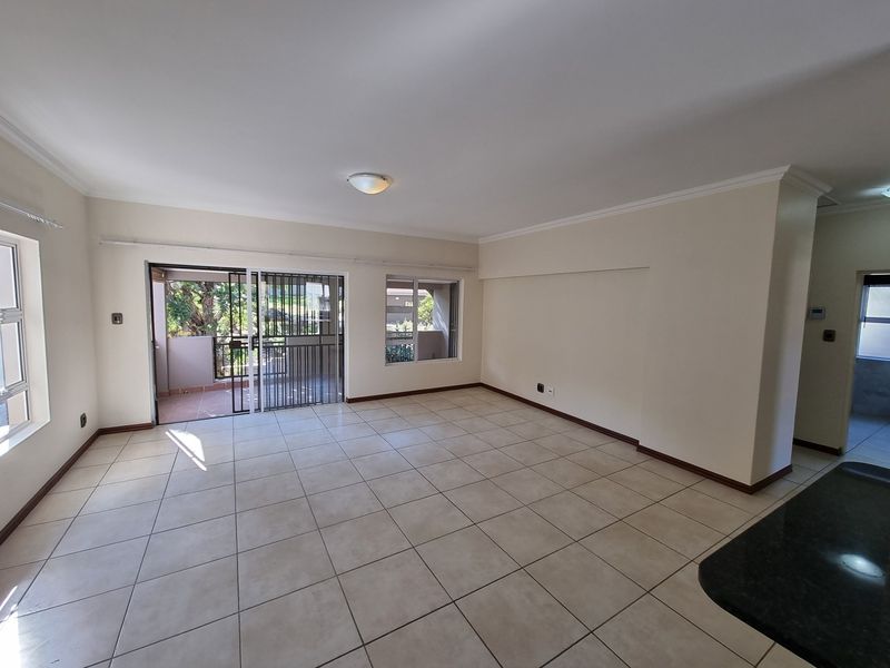Apartment For Sale In Johannesburg - Photo 2