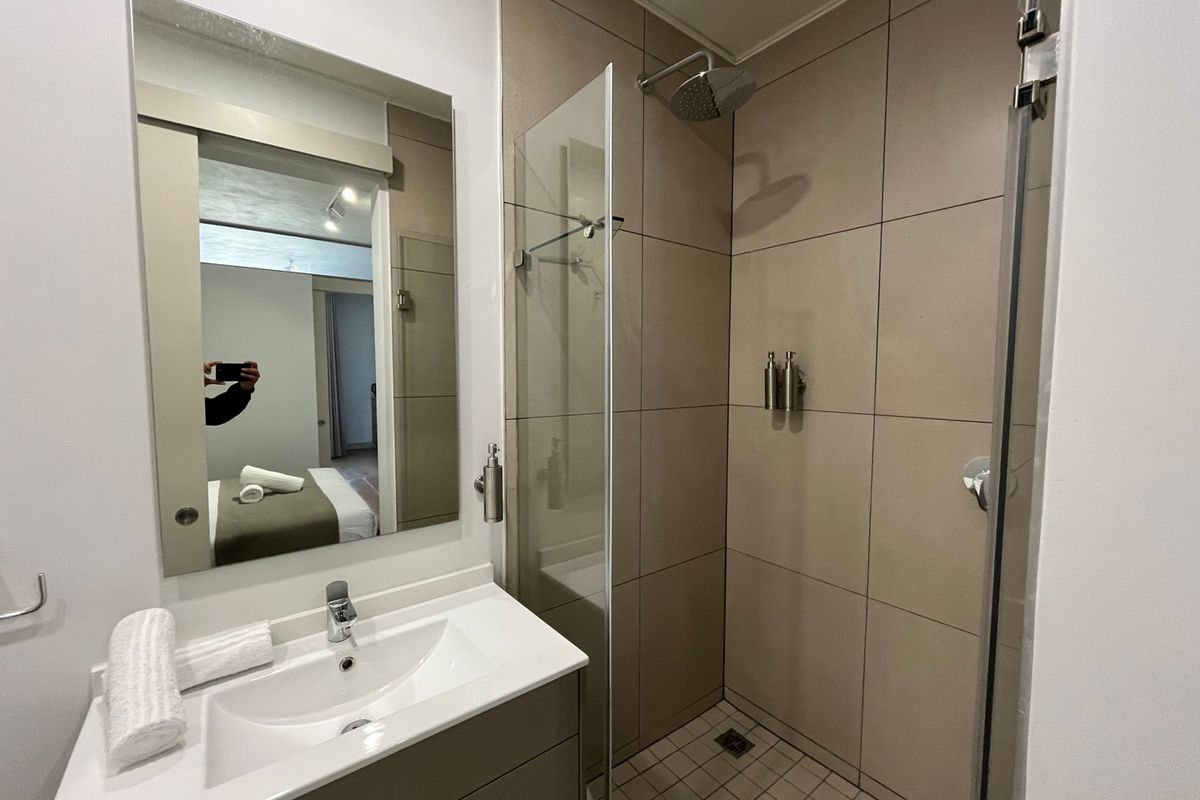 Apartment For Sale In Johannesburg - Photo 4