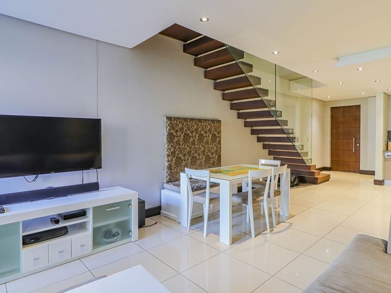 Apartment For Sale In Johannesburg - Photo 10