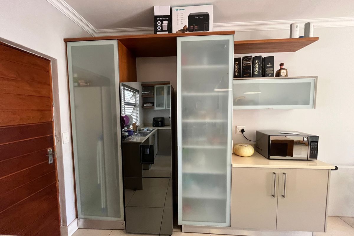 Apartment For Sale In Sandton - Photo 5