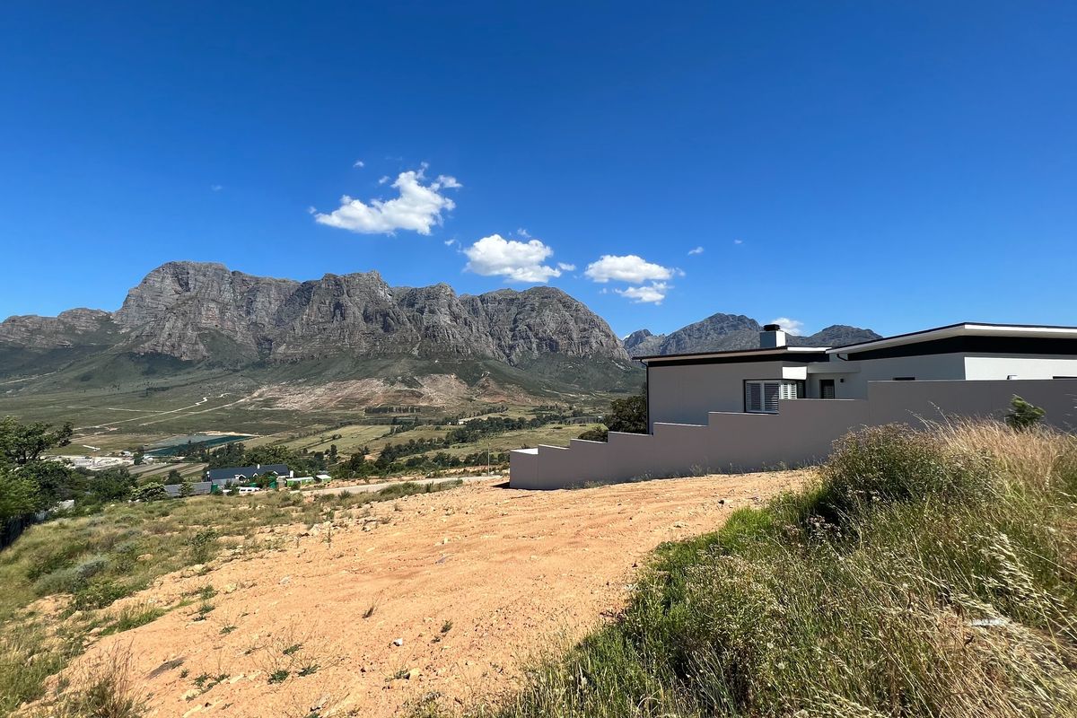 BEAUTIFUL STAND FOR SALE  IN MENTOOR MOUNTAIN ESTATE!! - Photo 2