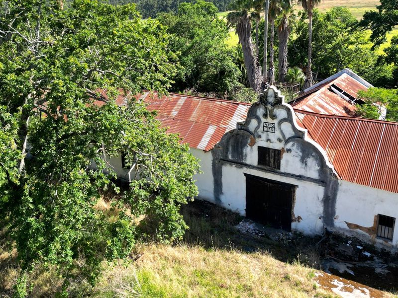 STELLENBOSCH 12-HECTARE PROPERTY – SCENIC, HISTORIC, AND READY FOR YOUR VISION - Photo 3