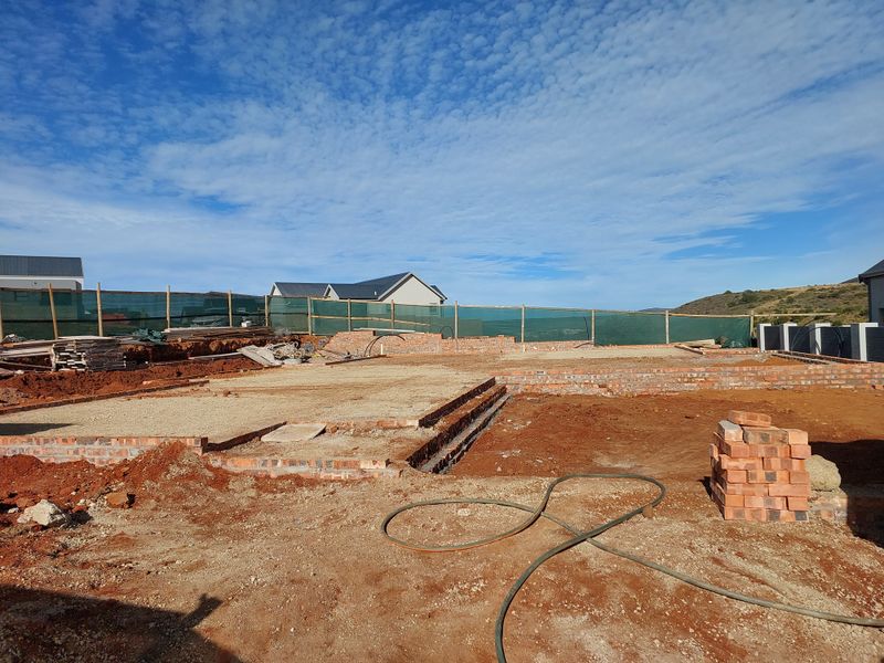 Brand-New 3 Bedroom Single-Level Home in Outeniquasbosch Wildlife Estate - Photo 4