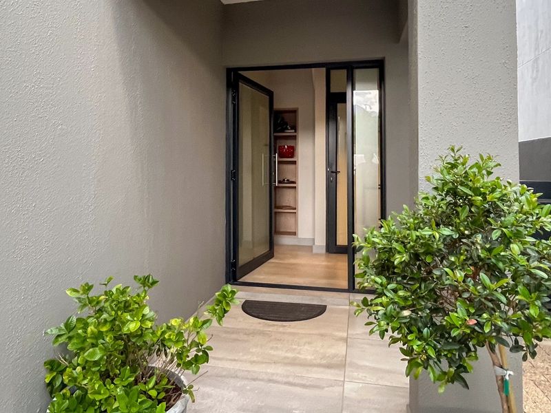 Modern Winelands Living with Iconic Mountain Views | Kleine Parys Estate 2 - Photo 3