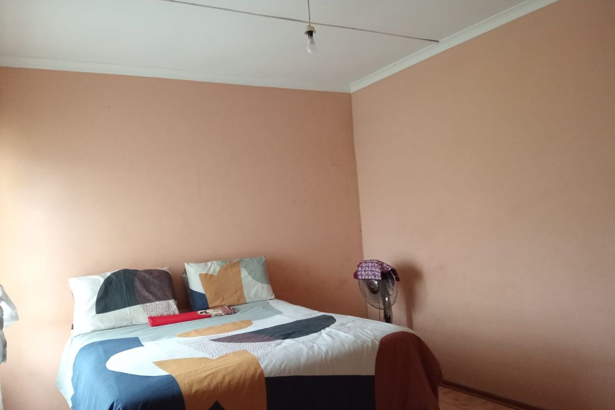 **Exclusive Mandate in Prime Ngwelezane Location! - Photo 4