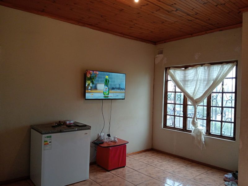 **Exclusive Mandate in Prime Ngwelezane Location! - Photo 10
