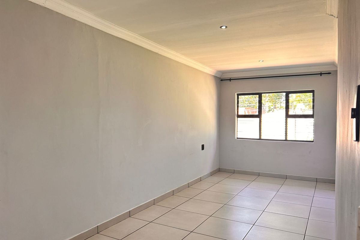 Welcome to this beautiful and spacious 4bedroom home. - Photo 5