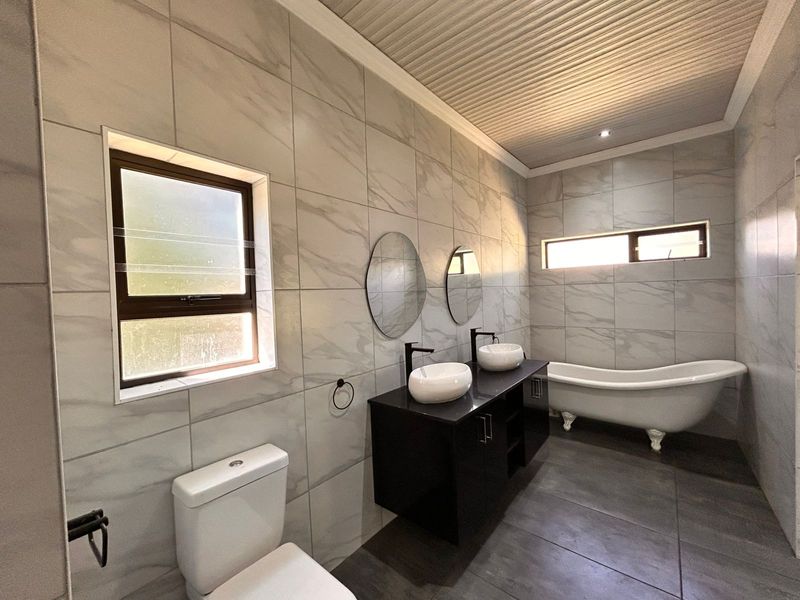 Welcome to this beautiful and spacious 4bedroom home. - Photo 10