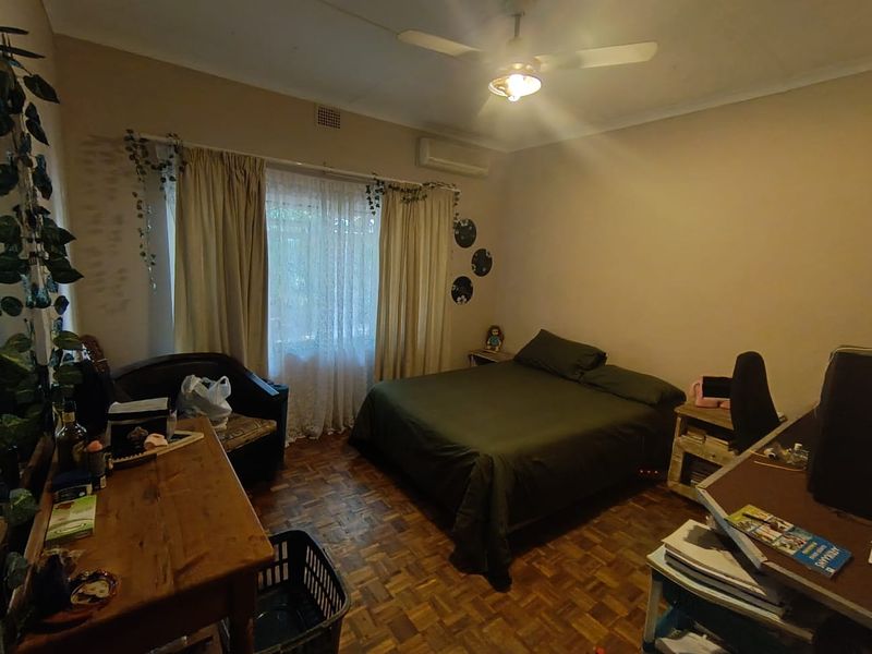 Welcome to this beautiful, generously sized family home offering comfort - Photo 6