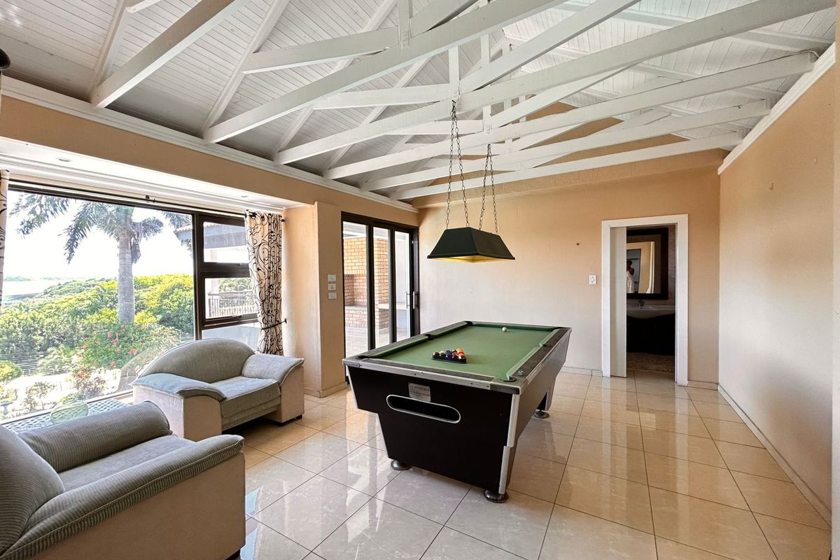 Spacious 5 Bedroom Family Home for Sale in Meer en See - Photo 3