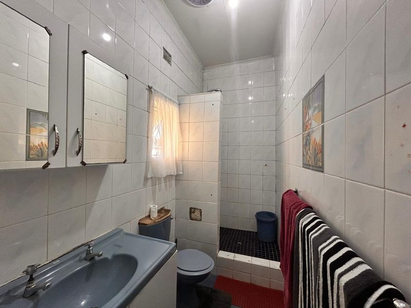 BEDROOM HOUSE FOR SALE IN BRACKENHAM - Photo 6