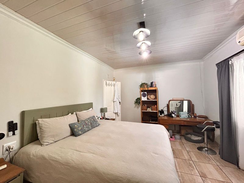 Beautiful Family Home with Entertainment Area and Pool in the Heart of Veld en Vlei - Photo 9