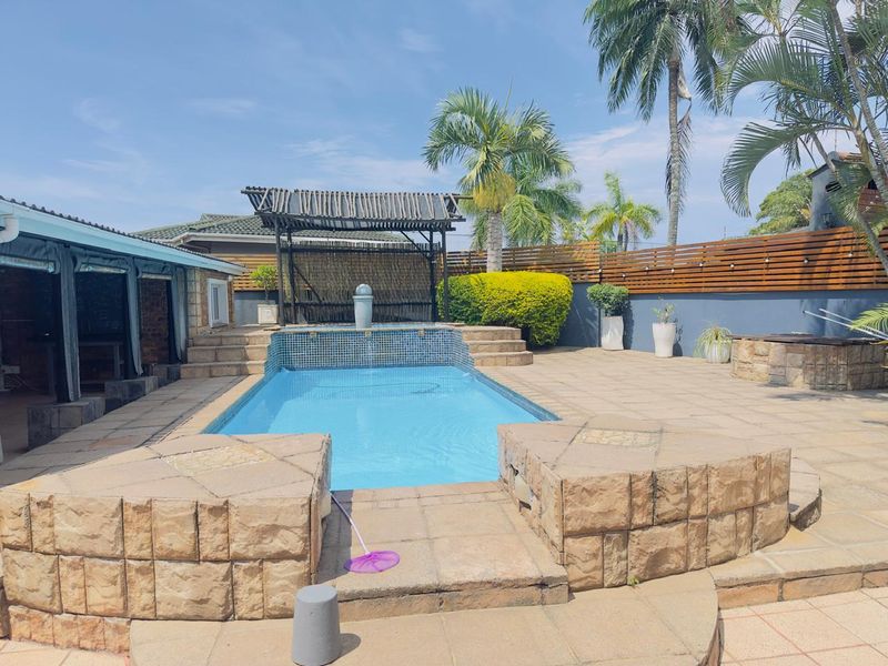 Stunning 5-Bedroom Family Home in Meer en See - Photo 2